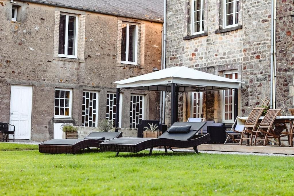 Domaine Saint Michel & Spa Tamerville ภายนอก รูปภาพ